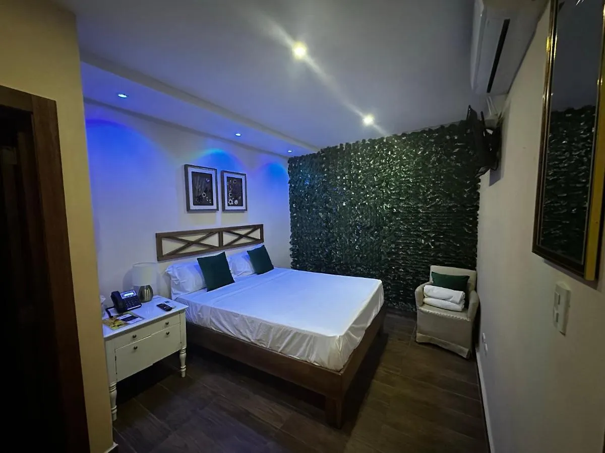 Hotel Monarca Higüey